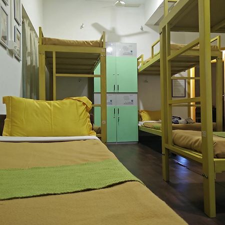 Happy Camper Hostel Kochi Exterior photo